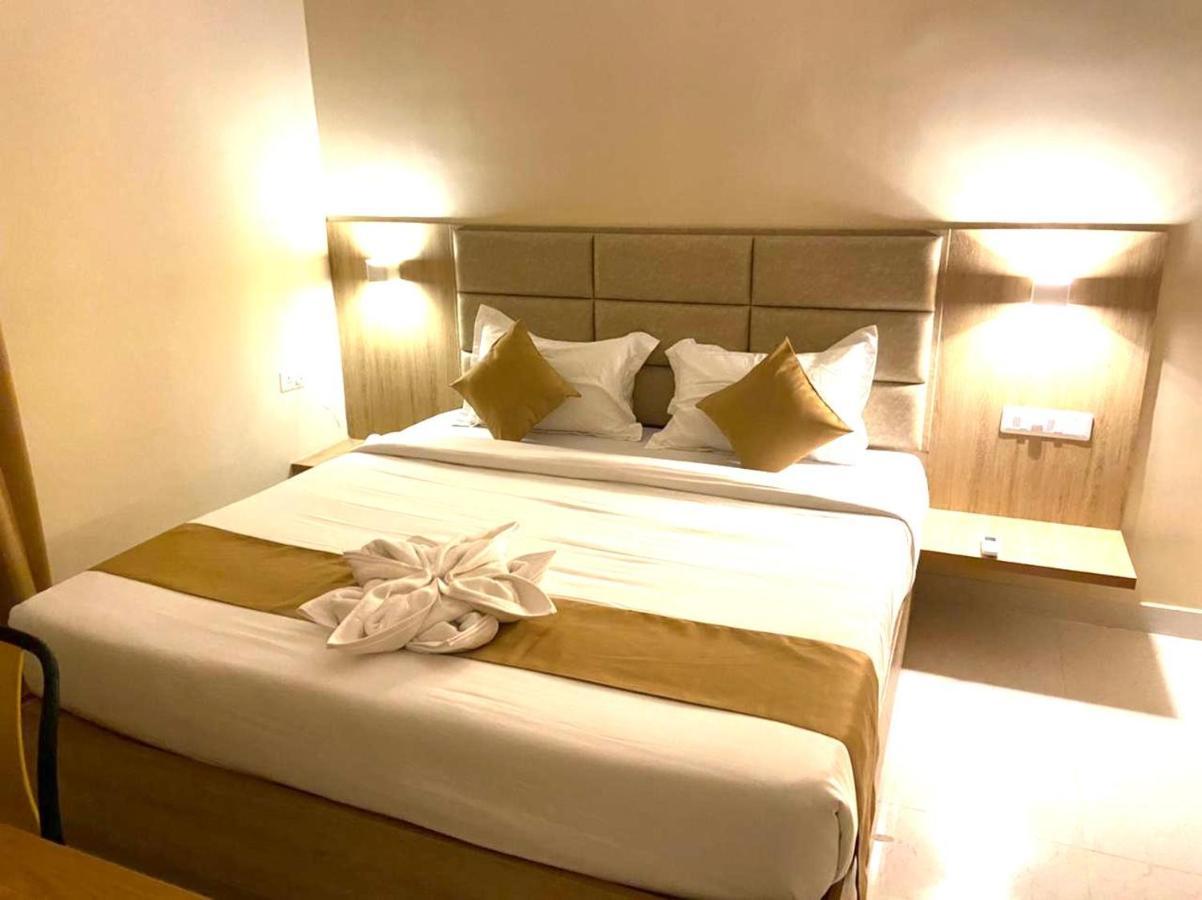 Tag Hotels Irugur Exterior foto