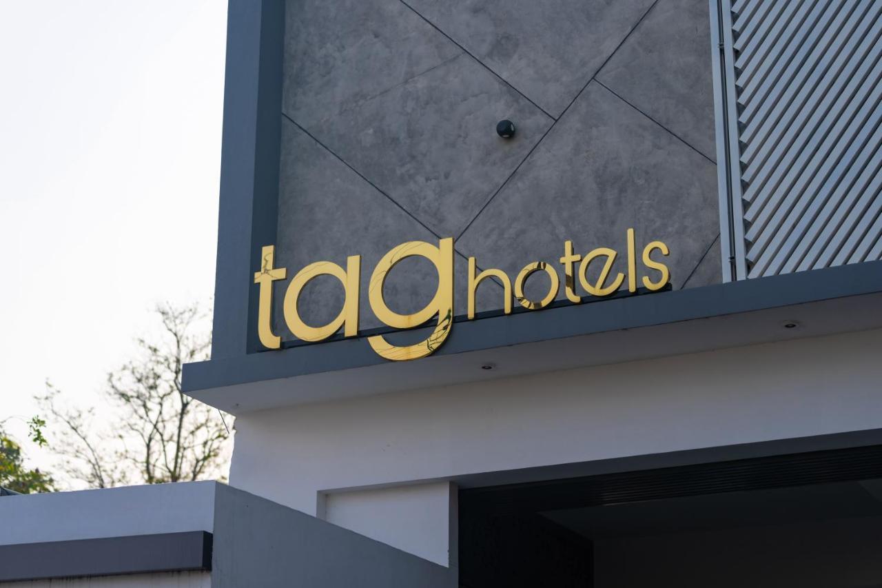 Tag Hotels Irugur Exterior foto